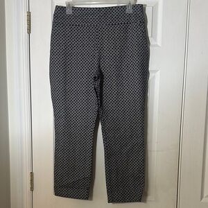 New York & Company Black and Gray Patterned Capris